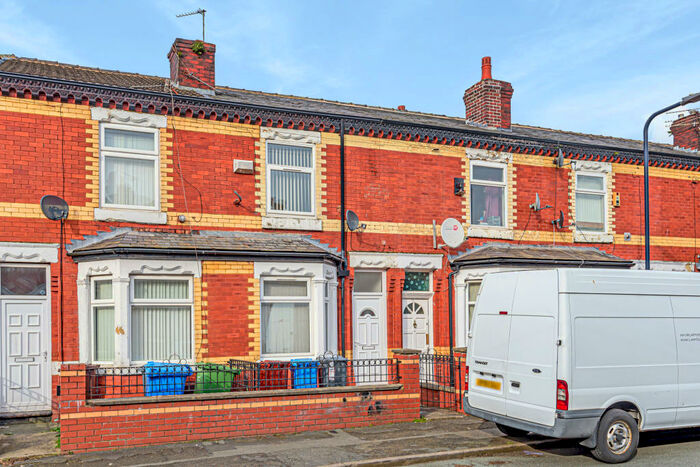 2 Bedroom Terraced House To Rent In Heathcote Road, Manchester, M18