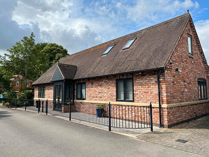 5 Bedroom Detached Bungalow For Sale In Drummond Grove, Collingham, Newark, NG23