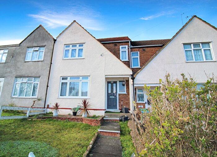 3 Bedroom Terraced House For Sale In Drayton Road, Bletchley, Milton Keynes, Buckinghamshire, MK2