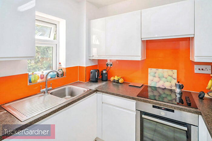 2 Bedroom Flat To Rent In Oyster Row, Cambridge, CB5
