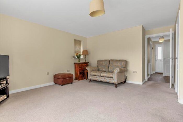 3 Bedroom Detached House For Sale In Brushwood Grove, Emsworth, PO10