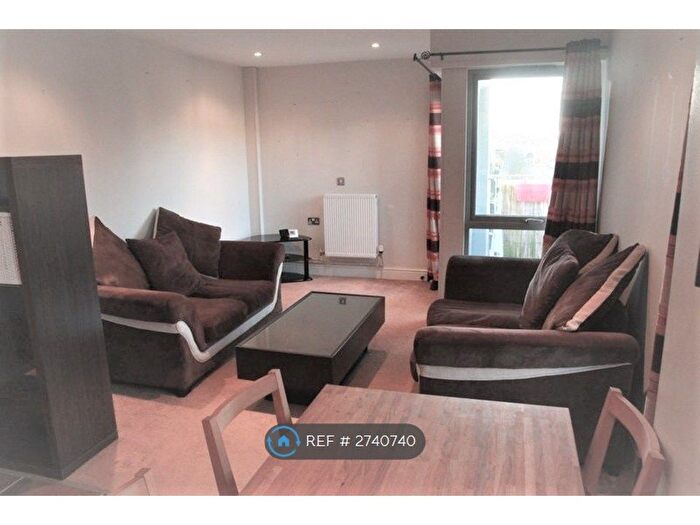 2 Bedroom Flat To Rent In Goldsmith Close, Harrow, HA2