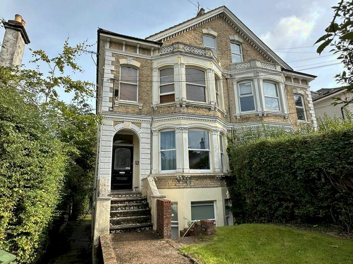 1 Bedroom Flat To Rent In Upper Grosvenor Road, Tunbridge Wells, Kent, TN1