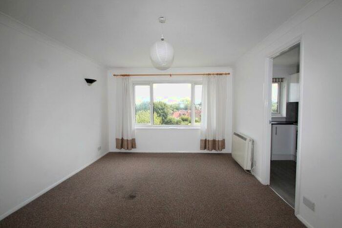 1 Bedroom Flat To Rent In Coleridge Way, Orpington, BR6