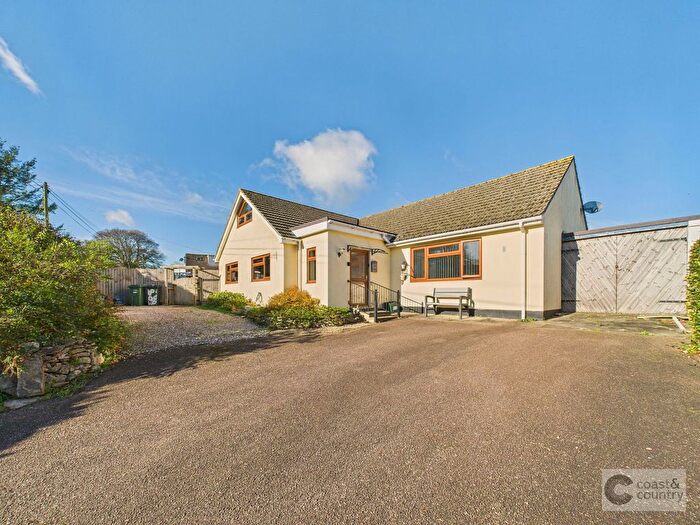 4 Bedroom Detached House For Sale In Woodland Road, Denbury, TQ12