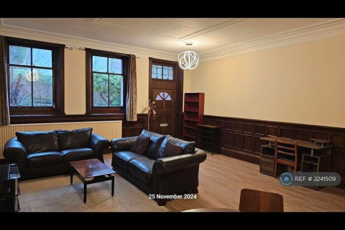 1 Bedroom Flat To Rent In Kingsborough Gardens, Glasgow, G12