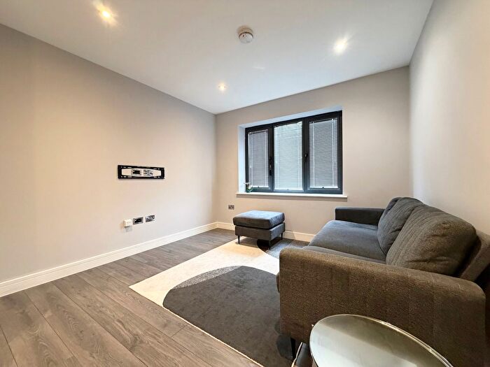 2 Bedroom Flat To Rent In Elm Park, Stanmore, HA7