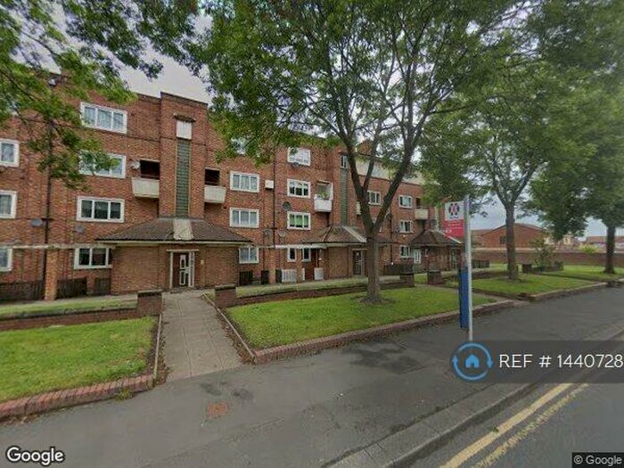2 Bedroom Maisonette To Rent In Bearwood Road, Birmingham, B66