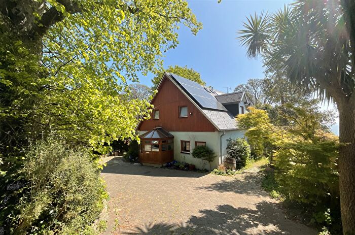 3 Bedroom Detached House For Sale In Undercliff Gardens, Ventnor, Isle Of Wight, PO38