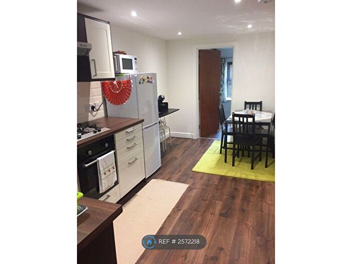 2 Bedroom Flat To Rent In Valentine Road, Harrow, HA2