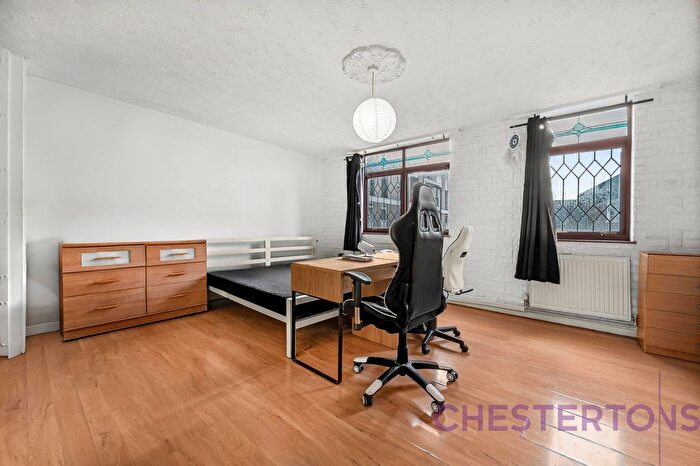 3 Bedroom Flat To Rent In Seyssel Street, Cubitt Town, E14