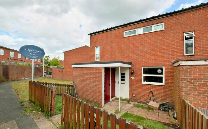 2 Bedroom Property To Rent In Jacketts Field, Abbots Langley, Watford, WD5