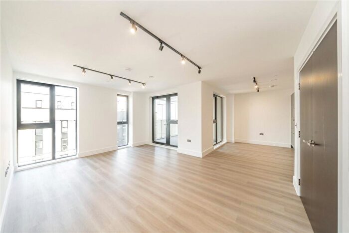 1 Bedroom Apartment To Rent In Scrubs Lane, London, NW10