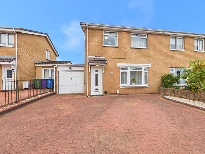 3 Bedroom Semi-detached House For Sale In Newbattle Gardens, Tollcross, Glasgow, City Of Glasgow, G32