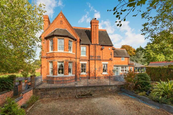 6 Bedroom Detached House For Sale In New Road, Shuttington, Tamworth, Warwickshire, B79