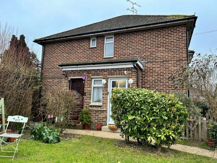 2 Bedroom Maisonette For Sale In A Martins Fields, Compton, Winchester, SO21