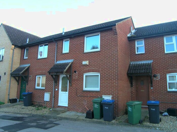 2 Bedroom House To Rent In Castlehaven Close, Chippenham, SN15