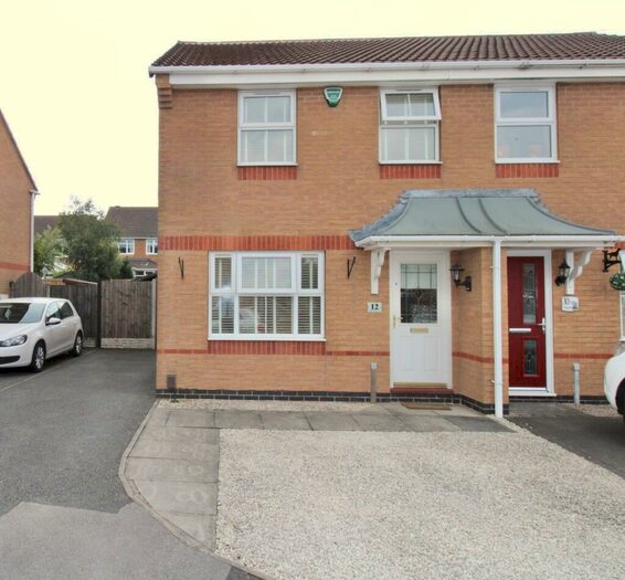 3 Bedroom Semi-Detached House To Rent In Glenalmond Close, Ashby-De-La-Zouch, LE65