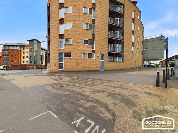 1 Bedroom Flat To Rent In Gallery Square, Walsall, WS2