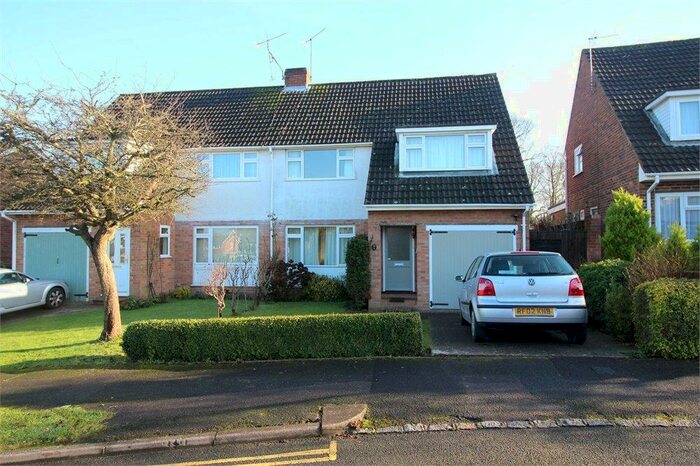 3 Bedroom Semi-Detached House To Rent In Oregon Avenue, Tilehurst, Reading, RG31
