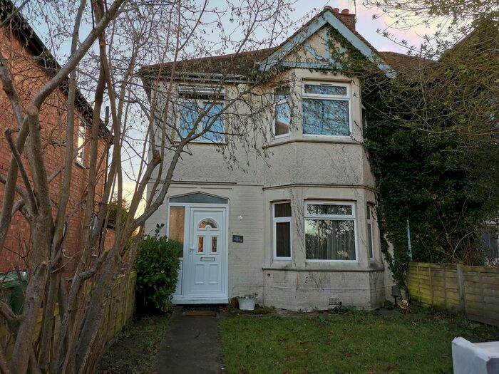 3 Bedroom Semi-Detached House To Rent In Ellesmere Road, Oxford OX4
