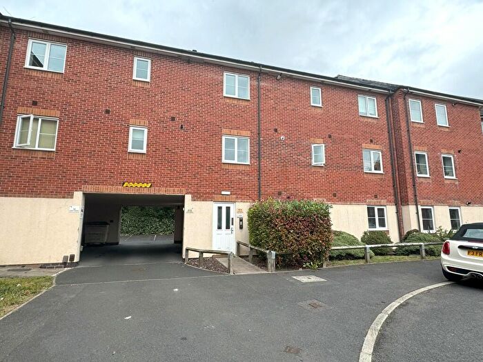 2 Bedroom Flat To Rent In Shaw Gardens, Gedling, Nottingham, NG4