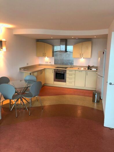 1 Bedroom Flat To Rent In Westminster Bridge Road, London, SE1