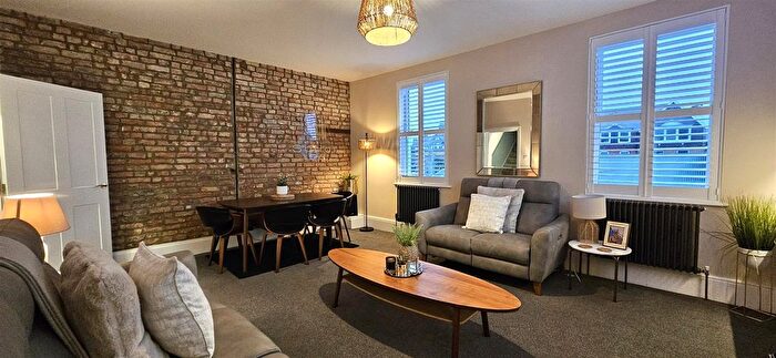 3 Bedroom Flat To Rent In Station Road, Westgate-On-Sea, CT8