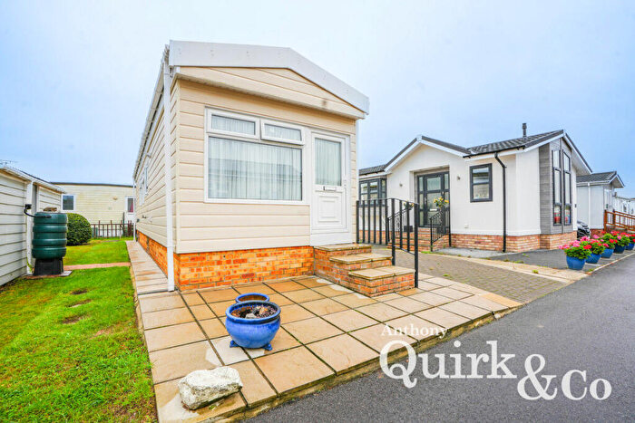2 Bedroom Park Home For Sale In Creek Road, Canvey Island, SS8