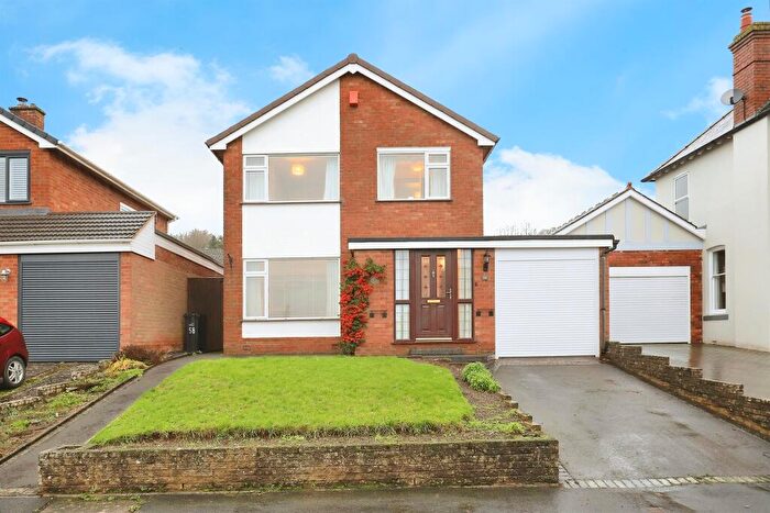 3 Bedroom Detached House For Sale In Wildacres, Stourbridge, DY8