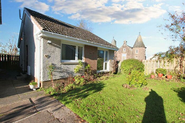 2 Bedroom Detached Bungalow For Sale In Howacre, Lanark, ML11