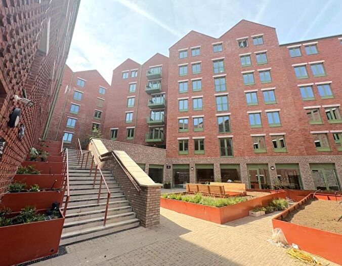 Studio To Rent In Bury Street, Guildford, GU2