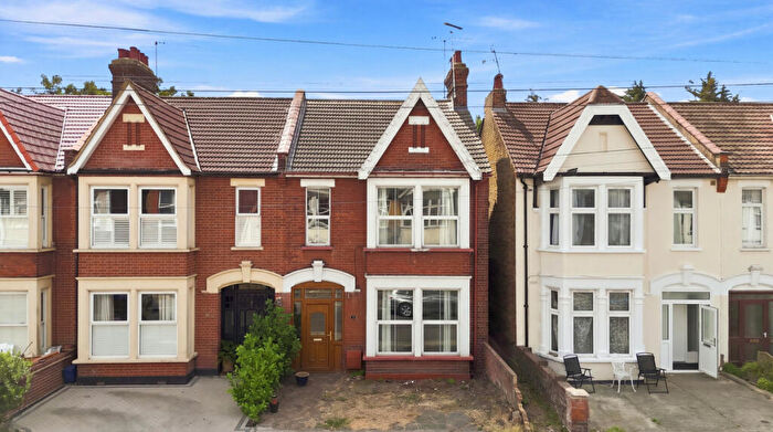 3 Bedroom Terraced House For Sale In Swanage Road, Southend-on-sea, SS2