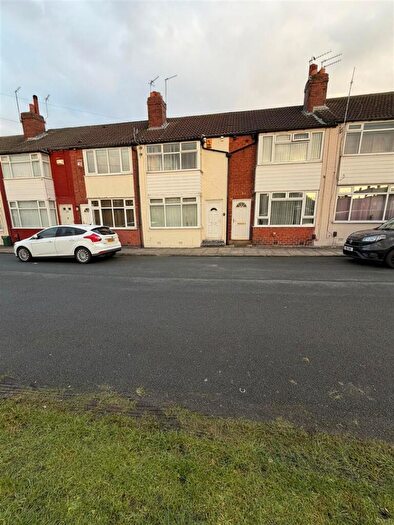 2 Bedroom Terraced House For Sale In Oldfield Street, Leeds, LS12