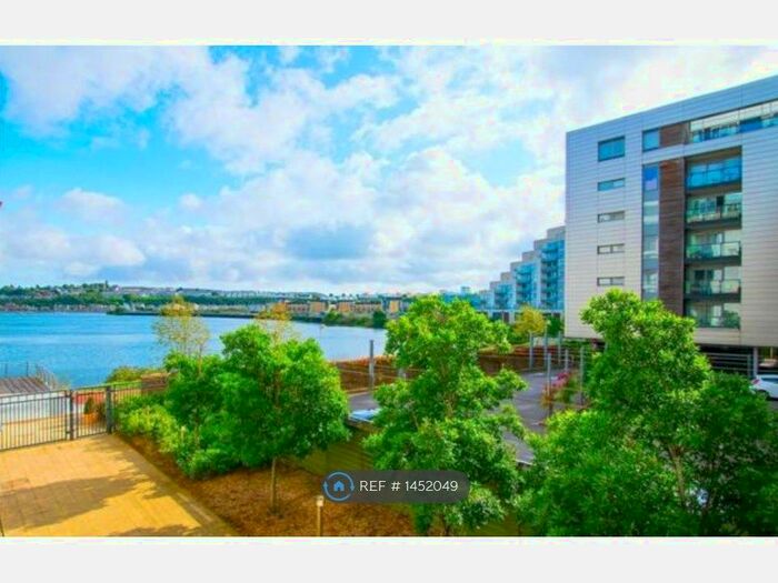 2 Bedroom Flat To Rent In Ferry Court, Cardiff, CF11