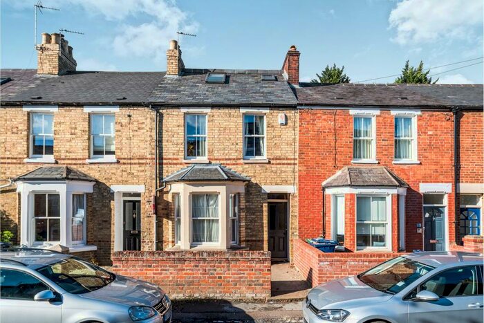 5 Bedroom House To Rent In Henley Street, Cowley Road, OX4