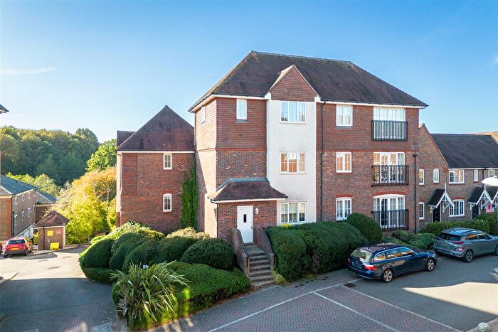 2 Bedroom Flat For Sale In Highbank, Haywards Heath, RH16