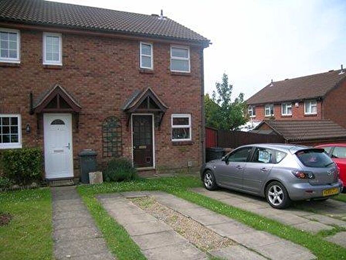 2 Bedroom House To Rent In Sanderling Close, Letchworth Garden City, SG6