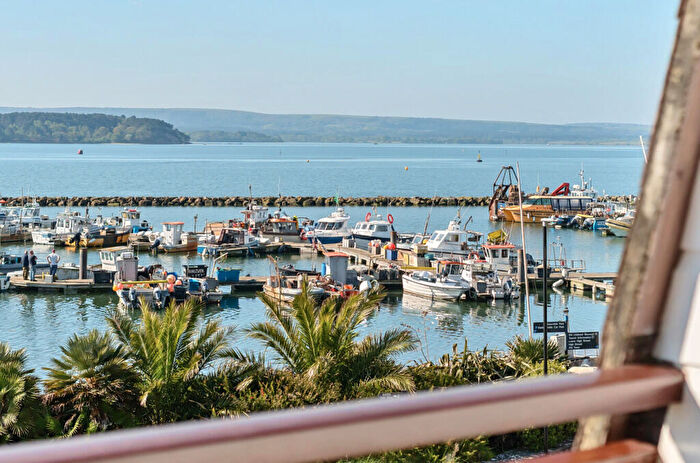 3 Bedroom Terraced House For Sale In Ballard Close, Poole, Dorset, BH15