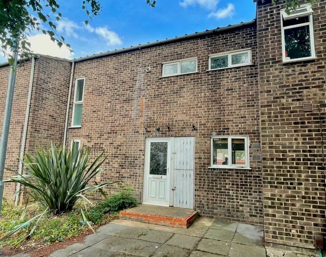 4 Bedroom House To Rent In Willonholt, Peterborough, PE3