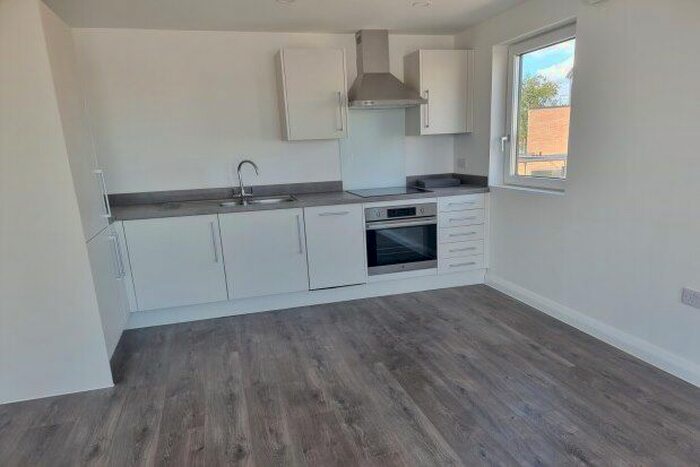 1 Bedroom Flat To Rent In Henry Square, Ashford, TN24