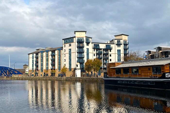 2 Bedroom Flat To Rent In Tower Place, Leith, Edinburgh, EH6