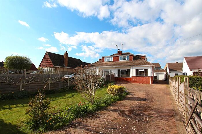 3 Bedroom Semi Detached Bungalow For Sale In Court Farm Road, Longwell Green, Bristol, BS30