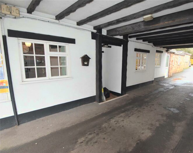 1 Bedroom Flat To Rent In Fore Street, Bampton, Devon, EX16
