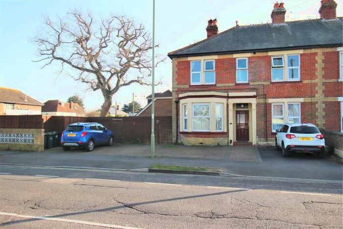 2 Bedroom Flat To Rent In Selsmore Road, Hayling Island, PO11