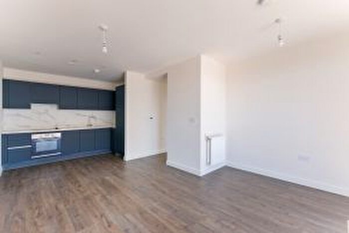 1 Bedroom Flat To Rent In Eastman Road, Harrow, HA1