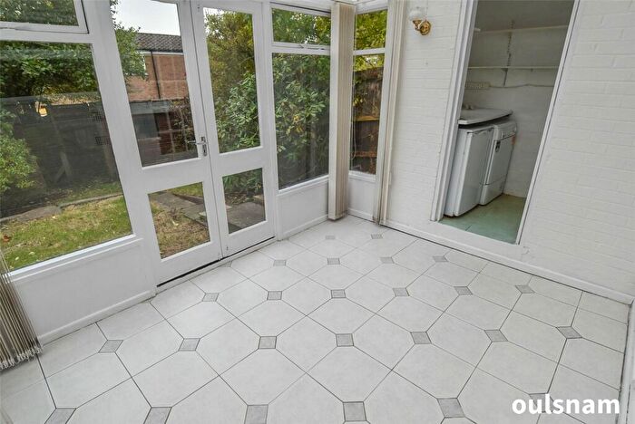 3 Bedroom Terraced House For Sale In Brassie Close, Birmingham, West Midlands, B38