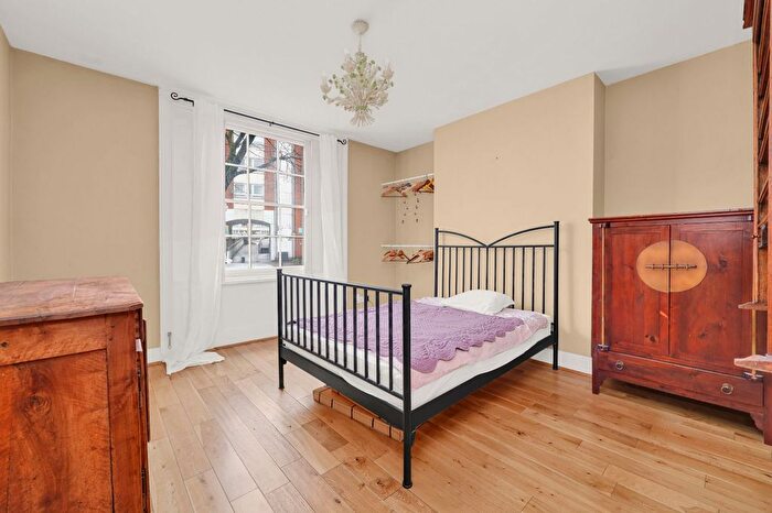 2 Bedroom Property To Rent In Malden Road, Chalk Farm, NW5