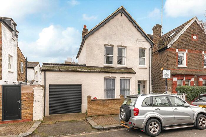 3 Bedroom Semi Detached House For Sale In Henning Street, London, SW11