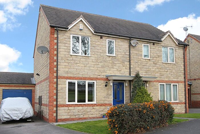 3 Bedroom Property To Rent In Mastin Moor, Chesterfield, S43